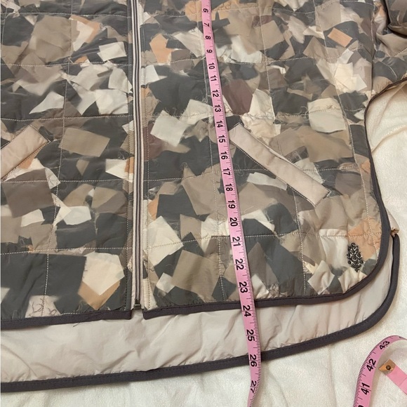 New! FP Movement Free People Care FP Fab Scrap Pippa Packable Puffer 2404 - Picture 11 of 14